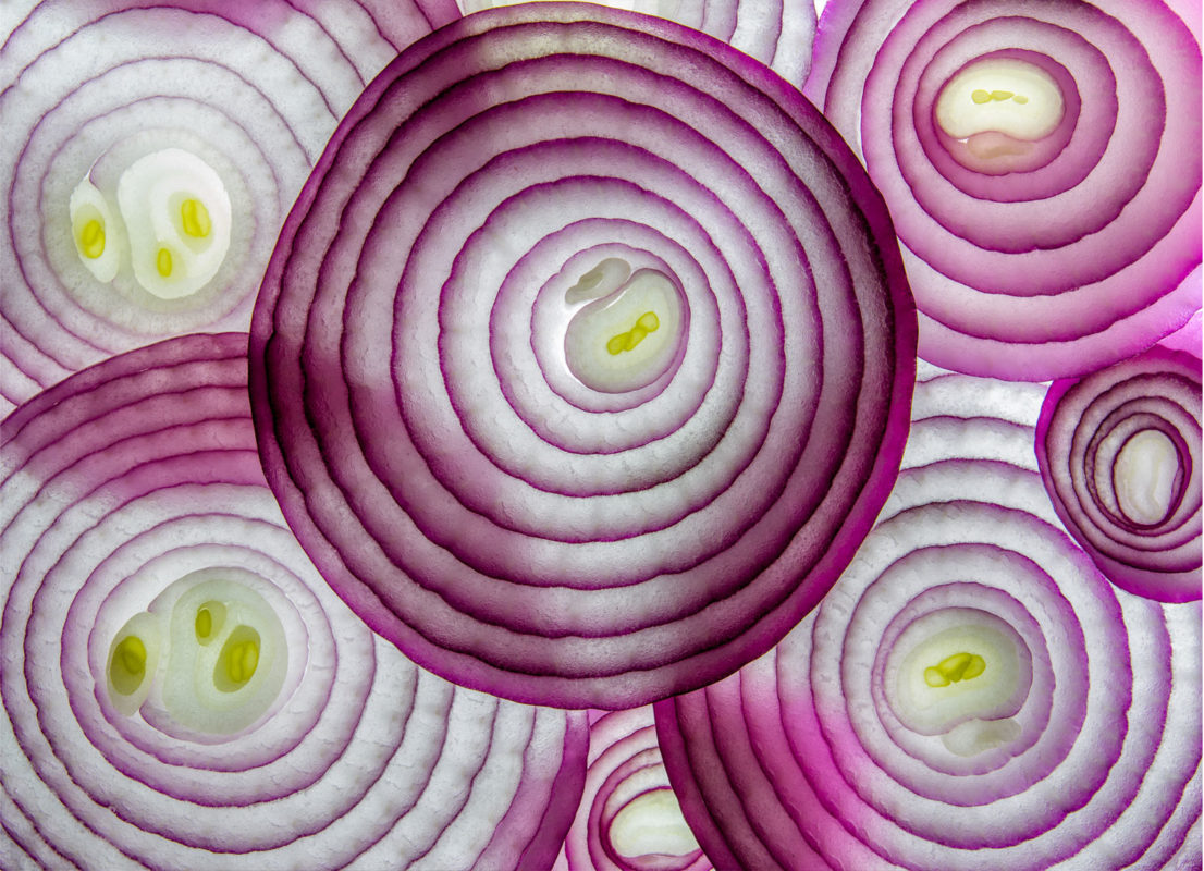 negative pranic food - garlic and onion