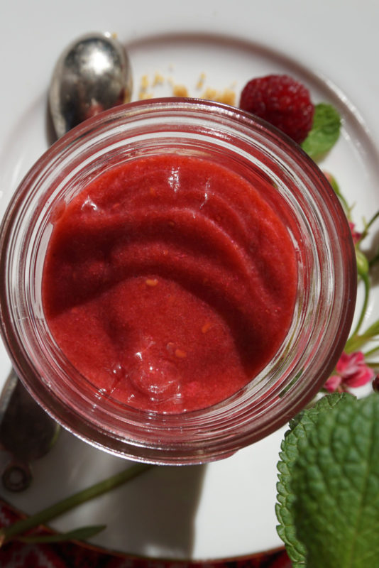 Raw raspberry jam recipe