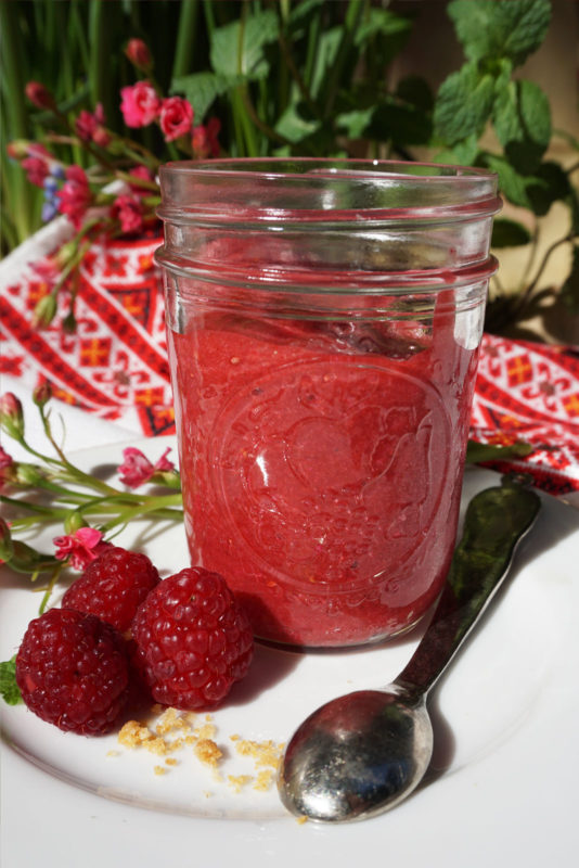 Raw raspberry chia jelly recipe